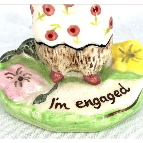 Kitty MacBride The Ring I'm Engaged 2565 Figurine Beswick England 3.5" Porcelain - Picture 7 of 8
